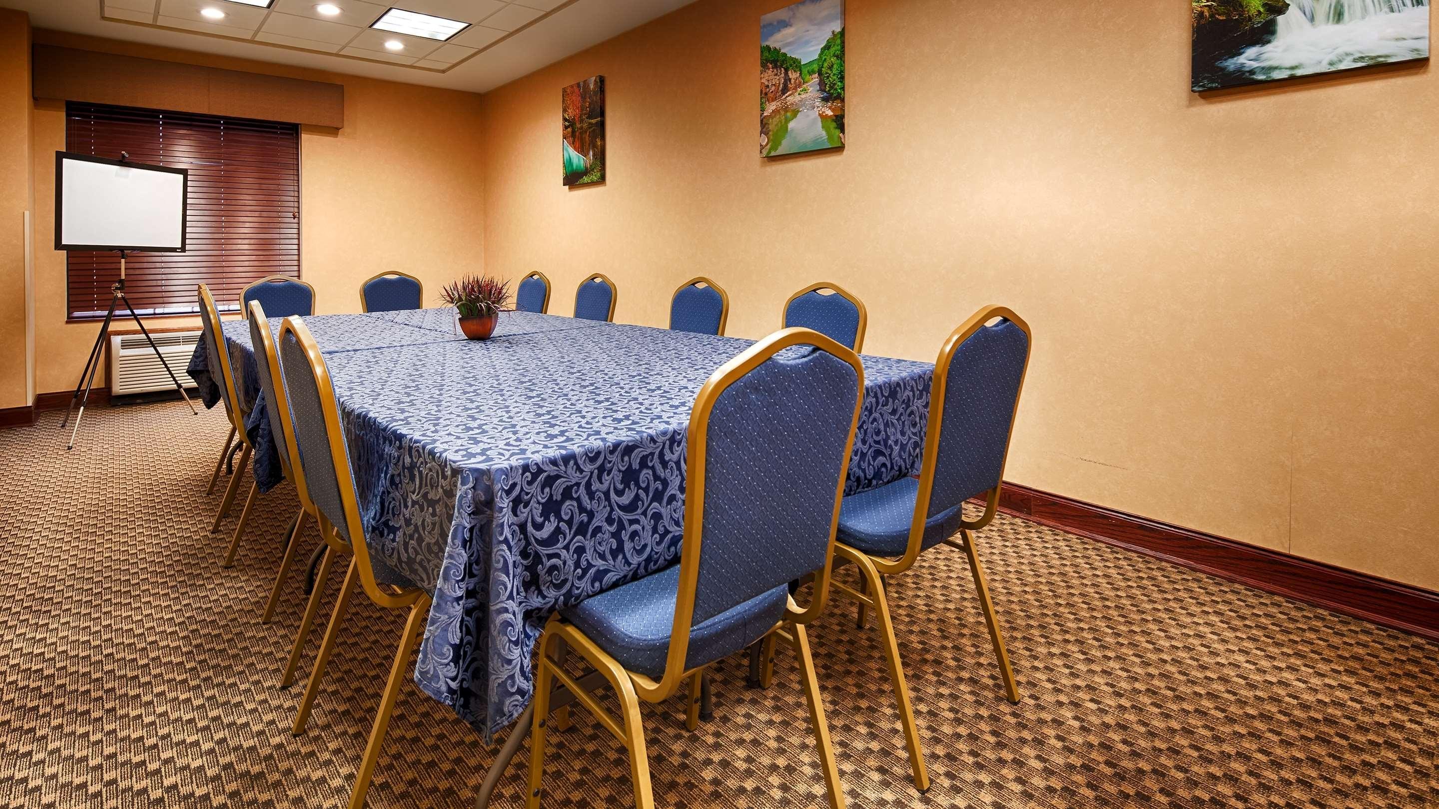 Best Western PLUS Victor Inn&Suites Exterior foto