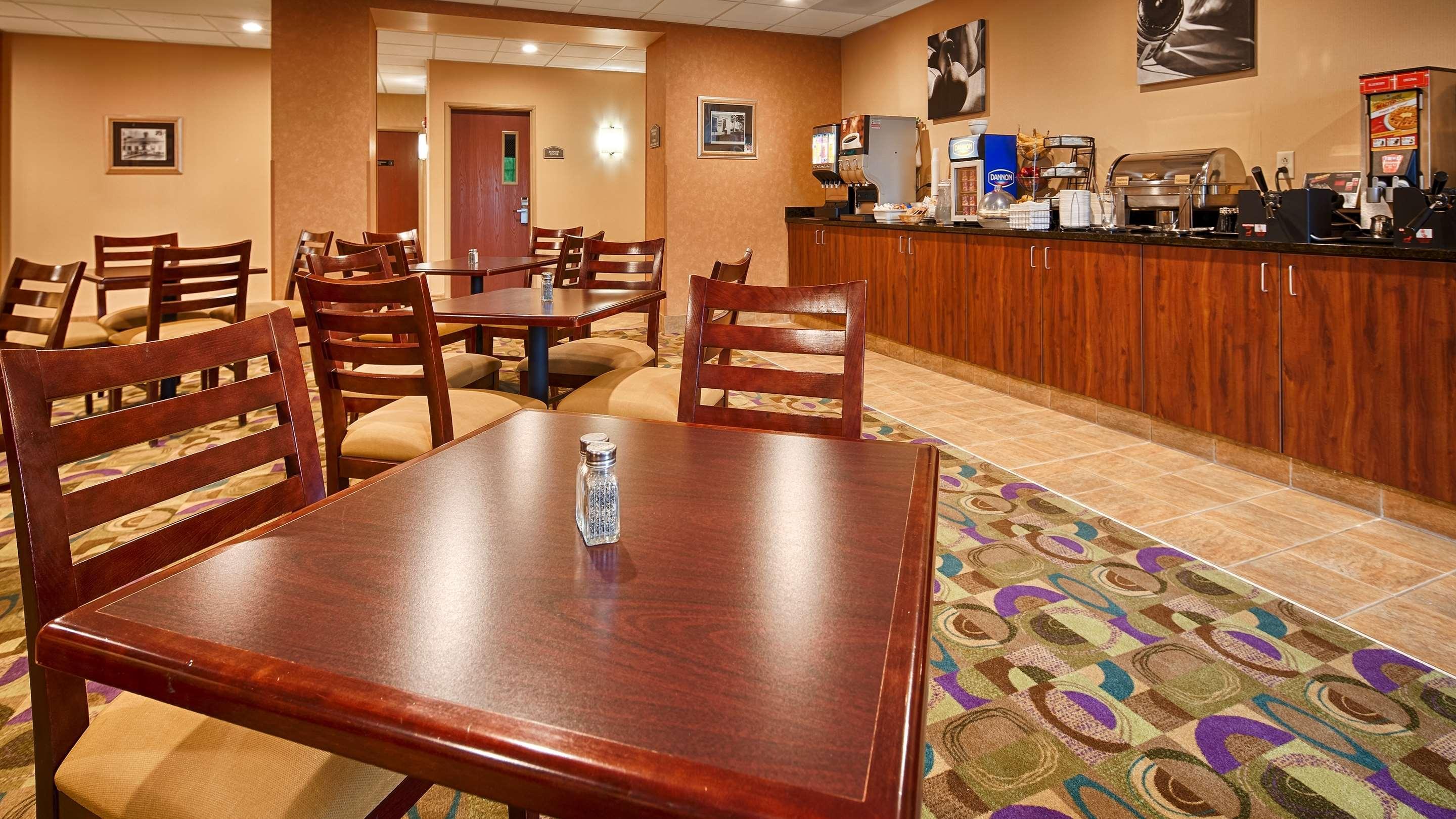Best Western PLUS Victor Inn&Suites Exterior foto