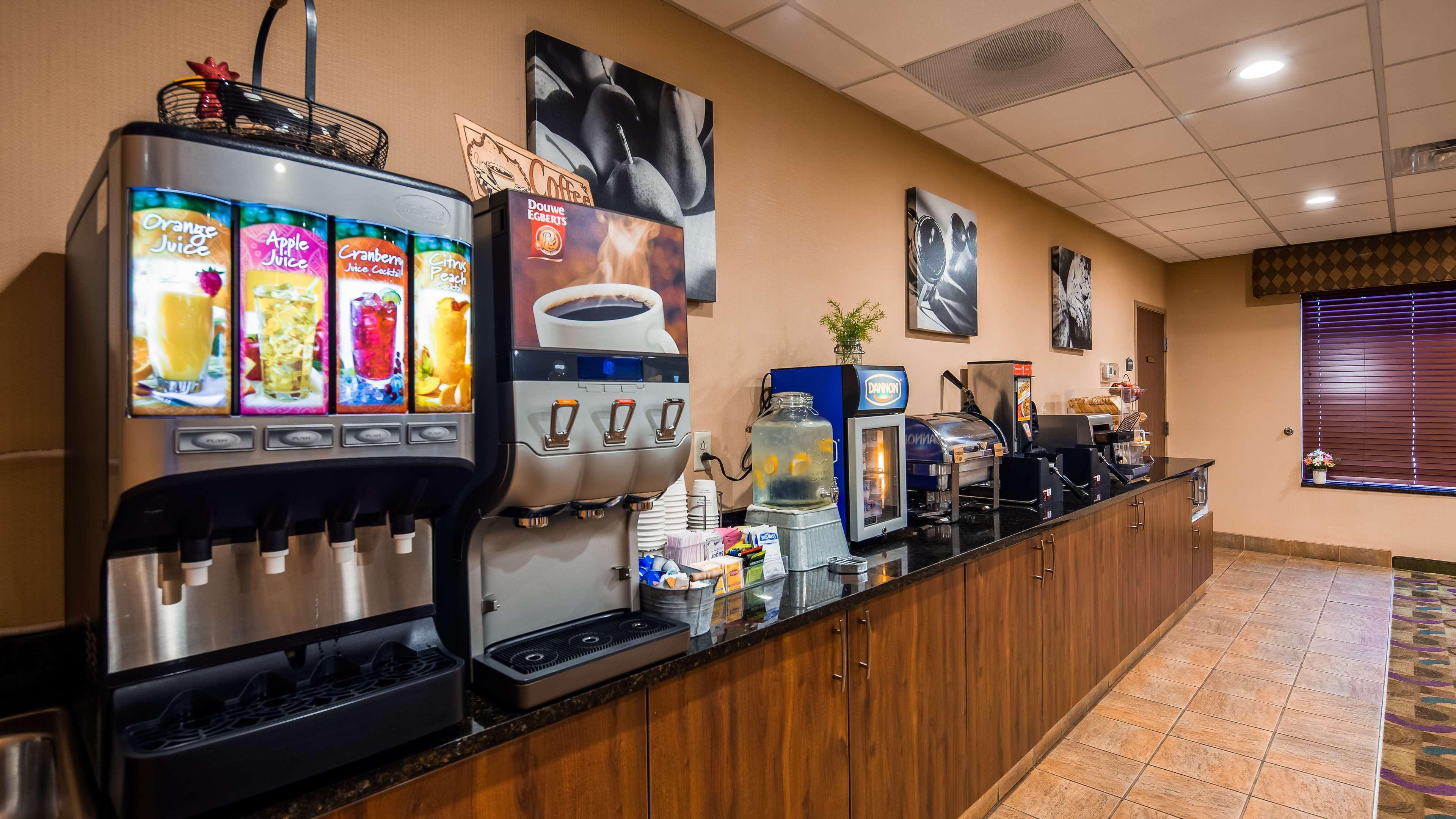 Best Western PLUS Victor Inn&Suites Exterior foto
